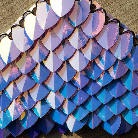 Mediun Thin Plastic Iridescent Scalemail Scale SS010