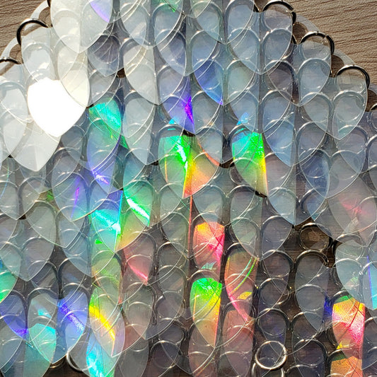 Medium Thin Plastic Iridescent Scalemail Scale SS024