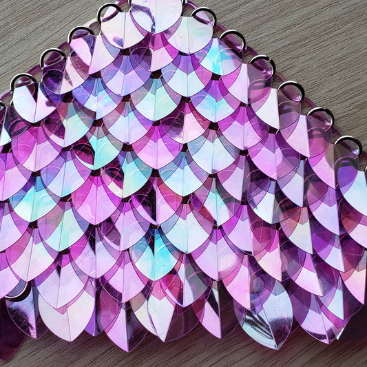 Medium Thin Plastic Iridescent Scalemail Scale SS051