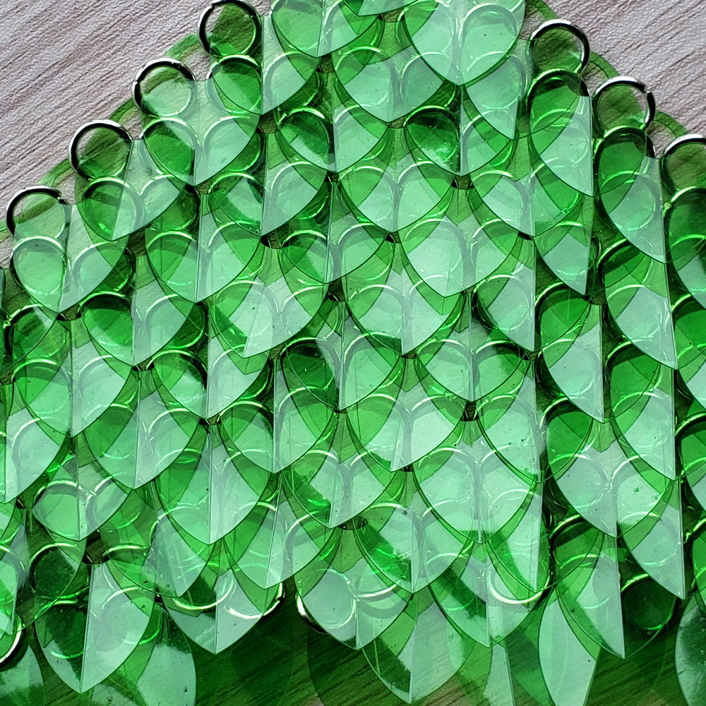 Medium Thin Plastic Green Scalemail Scale SS053