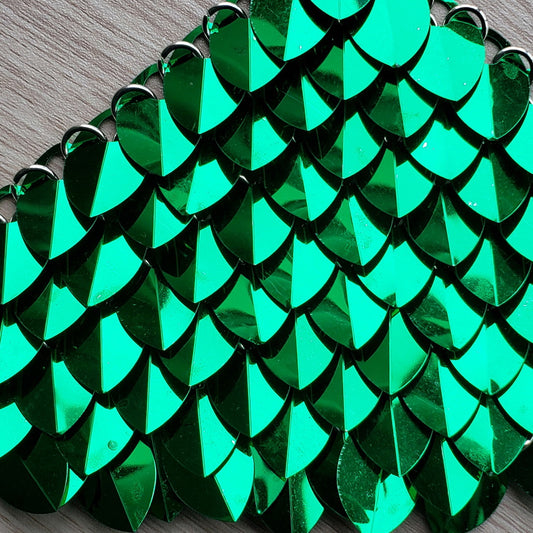 Medium Thin Plastic Green Scalemail Scale  SS068