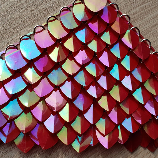 Medium Thin Plastic Iridescent Scalemail Scale  SS085