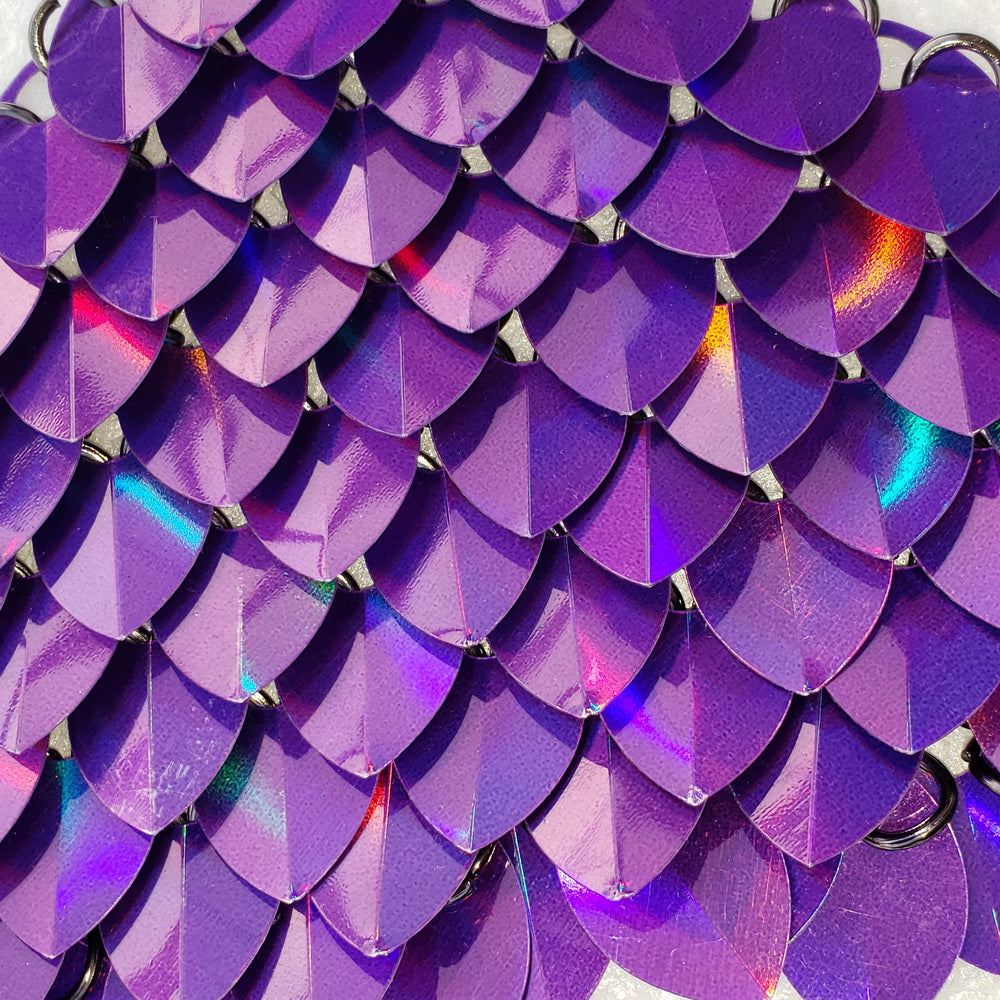 Medium Thin Plastic Holographic Purple Scalemail Scale SS108