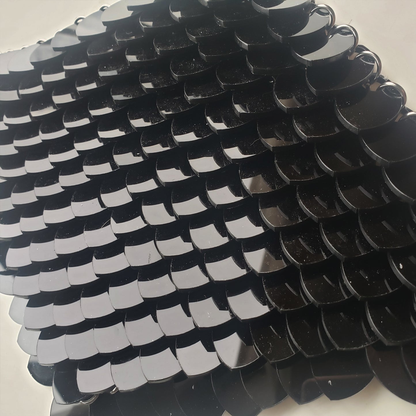 Acrylic Mirror Black Scalemail Scale