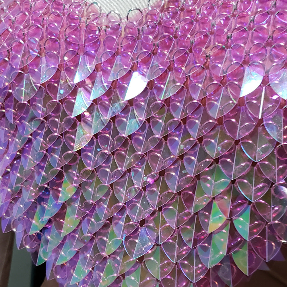 Large Thin Plastic Iridescent Scalemail Scale SS017