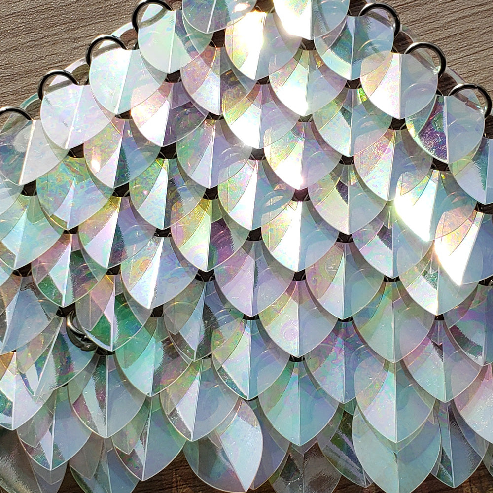 Large Thin Plastic Iridescent Scalemail Scale  SS031