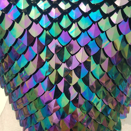 Large Thin Plastic Iridescent  Scalemail Scale SS07