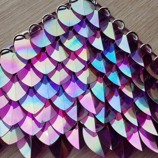 Large Thin Plastic Iridescent Scalemail Scale  SS101