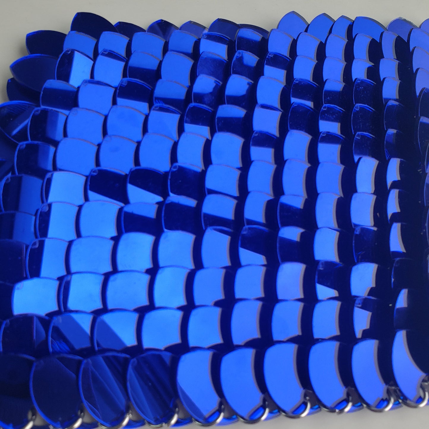 Large Acrylic Mirror Blue Scalemail Scale