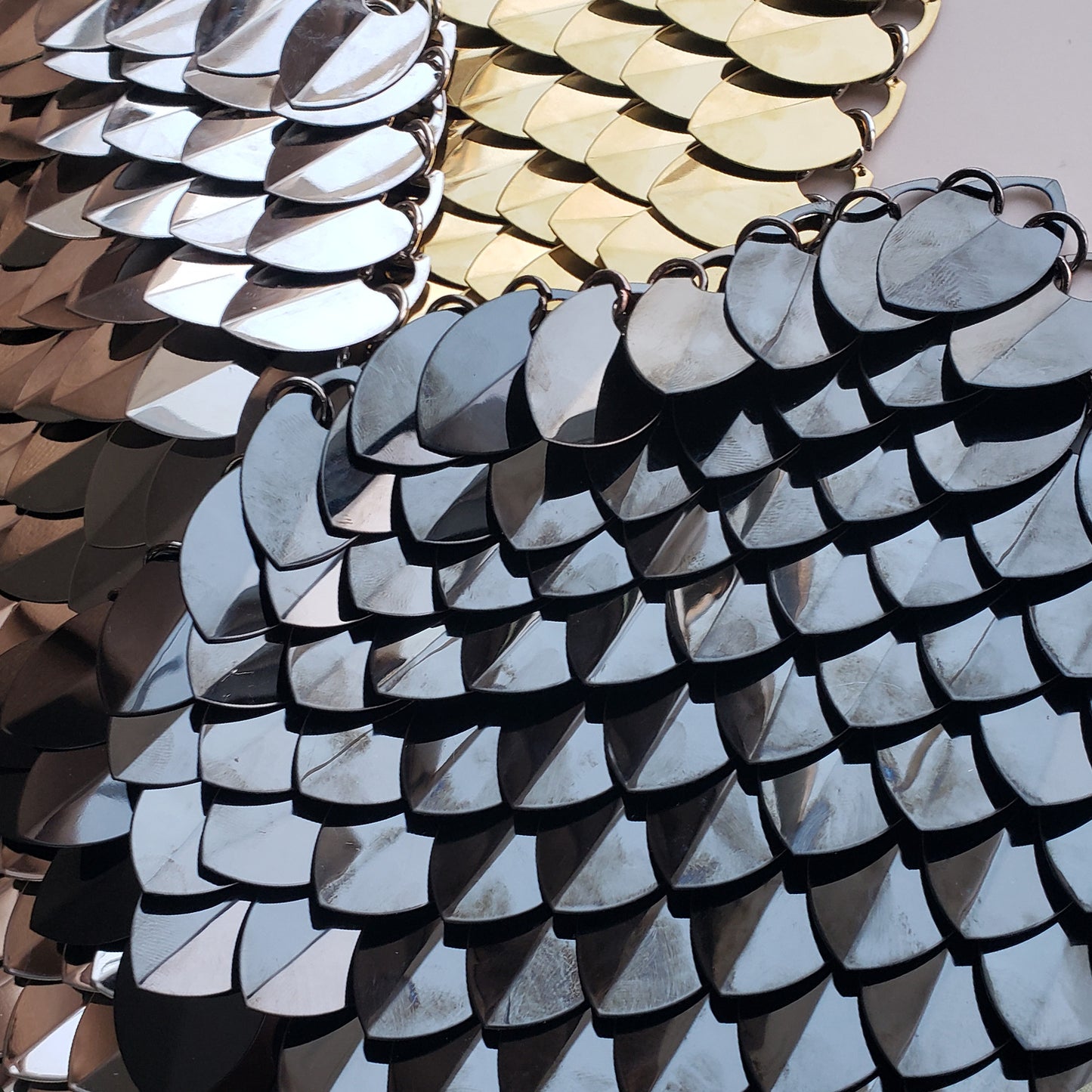 Large Stainless Steel Mirror Scalemail Scale